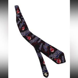 Cleveland Indians Mens Neck Tie MLB Major League Baseball 100% Silk Chief Wahoo